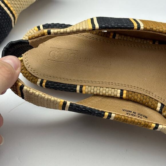 ASOS Black and Tan Striped Sandals - Picture 6 of 6